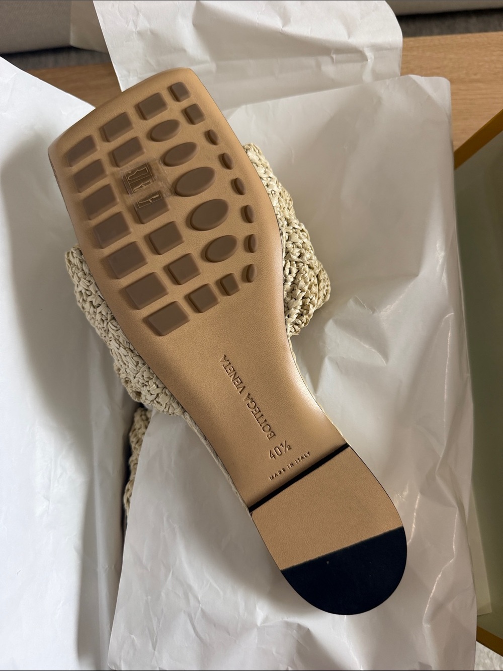 BOTTEGA VENETA Lido flat sandals in raffia - Size 40.5 - Picture 6 of 8